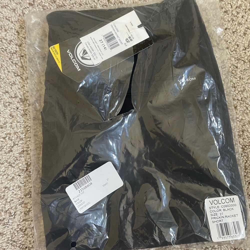 Volcom Boys shorts - black